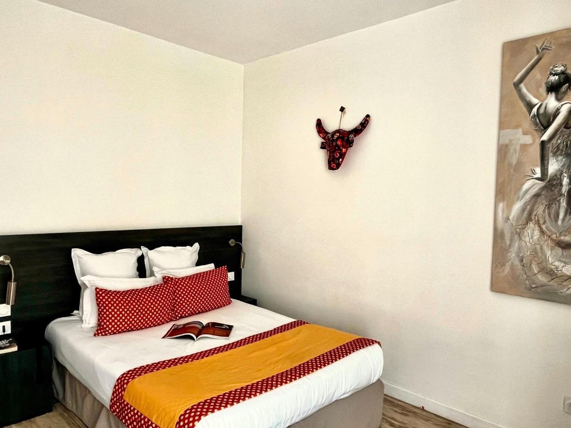 Hotel Saint Louis Aigues-Mortes Dış mekan fotoğraf
